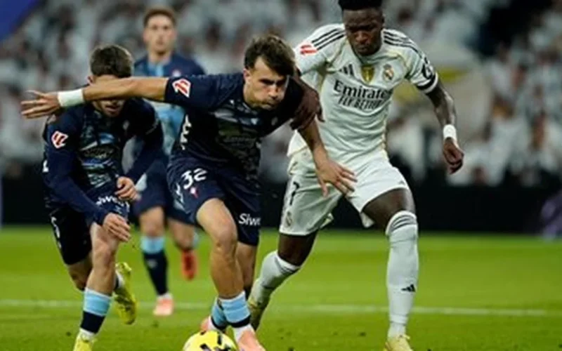 برشلونة يعزز صدارته بعد تعثر ريال مدريد في الدوري الإسباني 2025